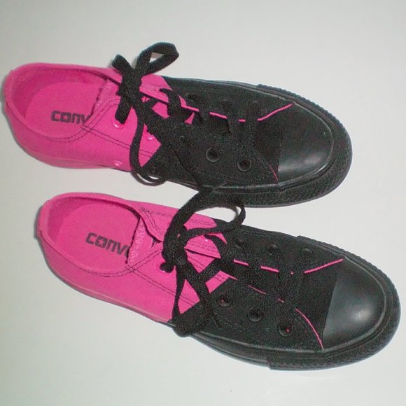 Converse Unisex Hot Pink and Black Low Cut Shoes Mens 4 or Womens 6 - Picture 1 of 4